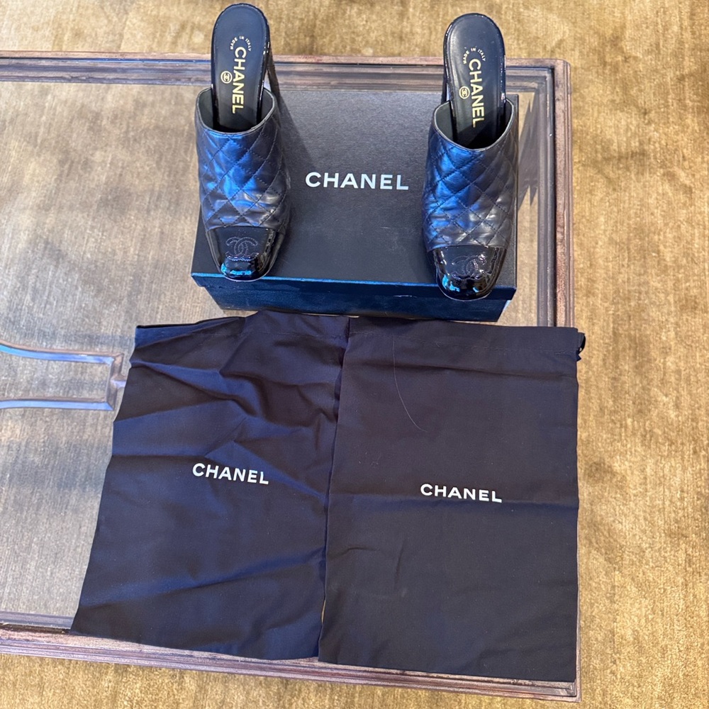 CHANEL Black Quilted Mules with Patent Toe - Picture 4 of 6